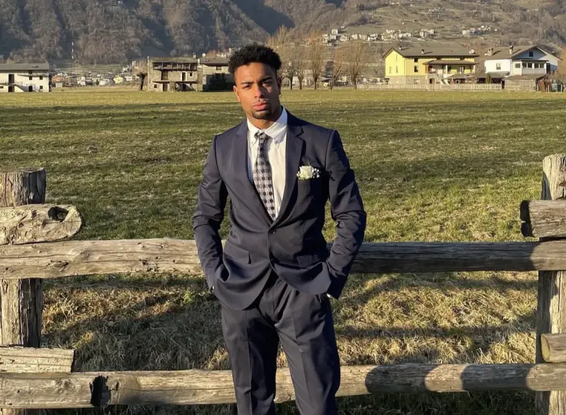 Samuele Simonini fondatore GENESIS AI agenzia marketing digitale Milano - CEO esperto marketing performance